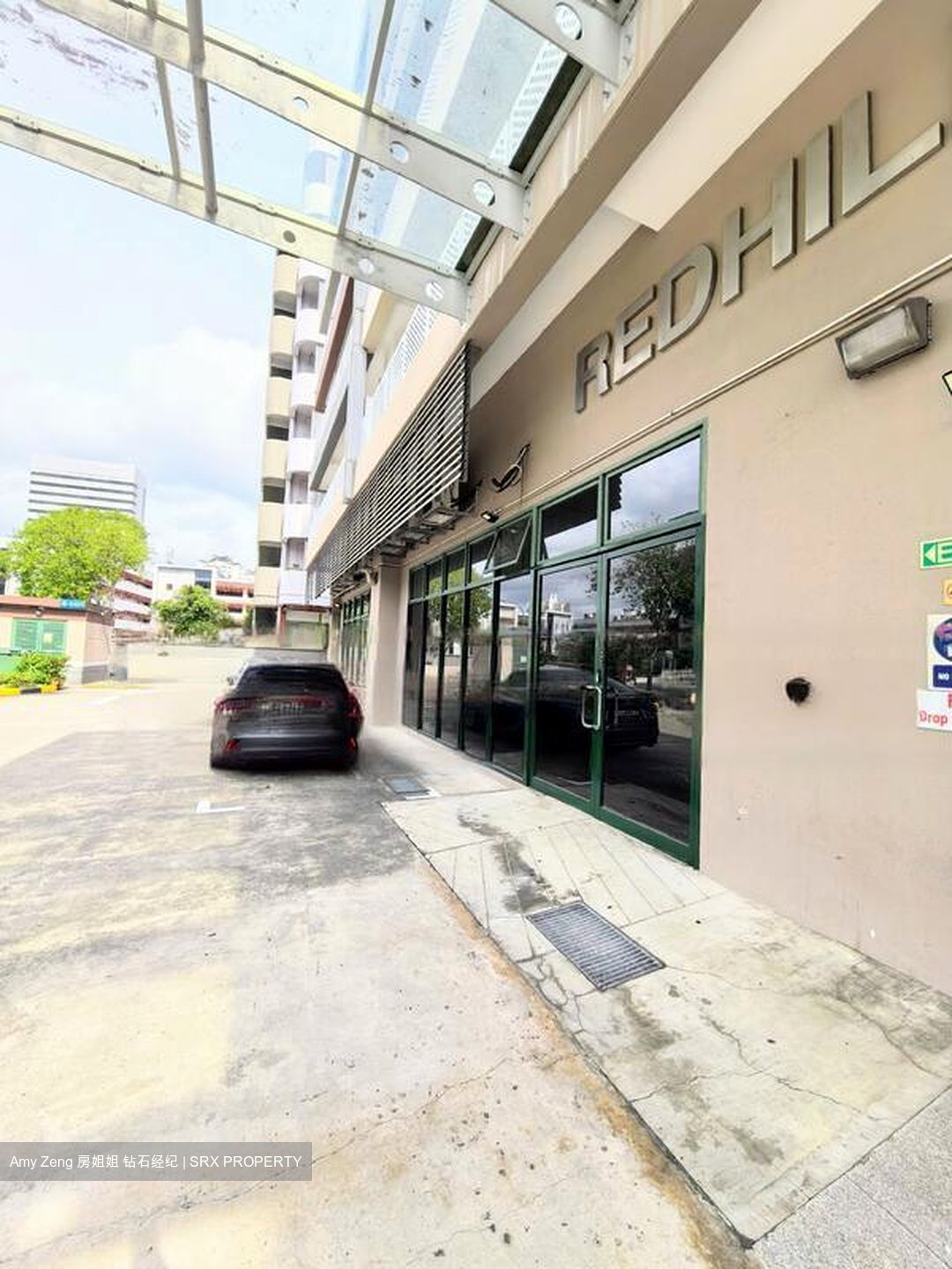 Redhill Forum (D3), Factory #453178601